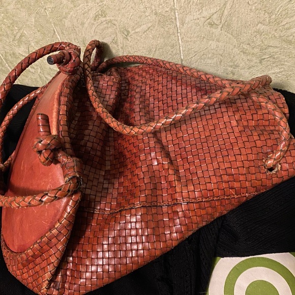 Lord & Taylor Hobo bucket bag. Weave style leather. lots of life left. - Picture 4 of 6